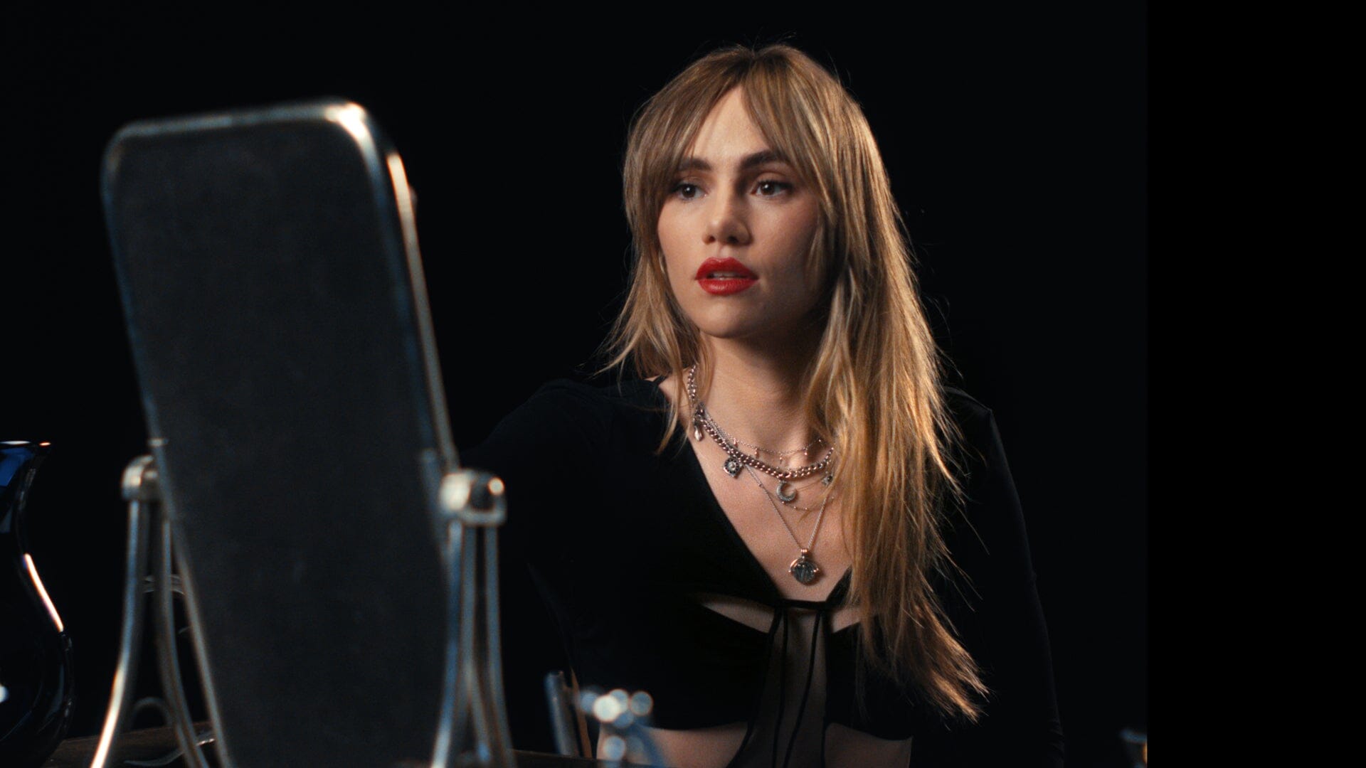 Spotted: Suki Waterhouse Loving Our Jewelry On Set